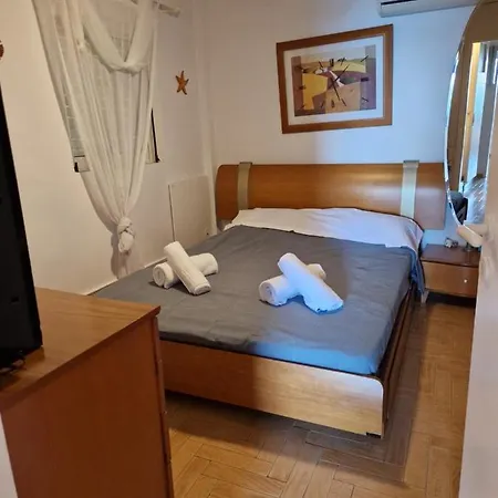 Korinthian Sea View Appartement