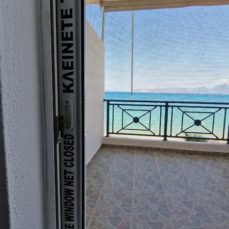 Korinthian Sea View Appartement Nerántza