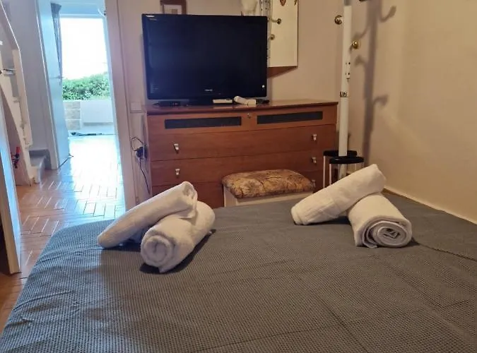 Korinthian Sea View Apartman *