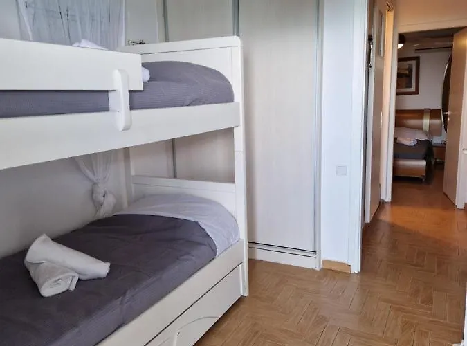 Korinthian Sea View * Νεράντζα