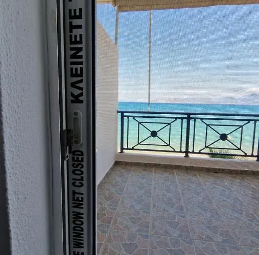 Korinthian Sea View Apartmán Nerántza